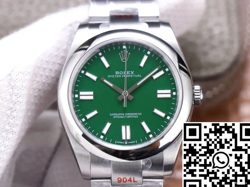 EW Factory M124300-0005 Dial Perpetual 41MM Rolex Oyster Green 0422